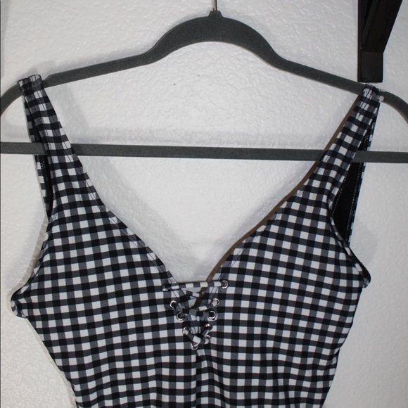 One piece bathing suit. - Picture 2 of 3